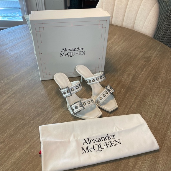 Alexander McQueen Shoes - Alexander McQueen Punk double buckle sandals
